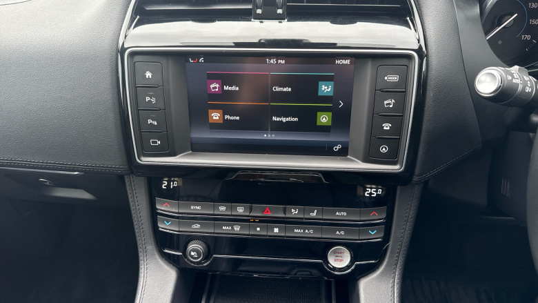 Jaguar F-Pace 2.0d Portfolio 5dr Auto AWD Diesel Estate